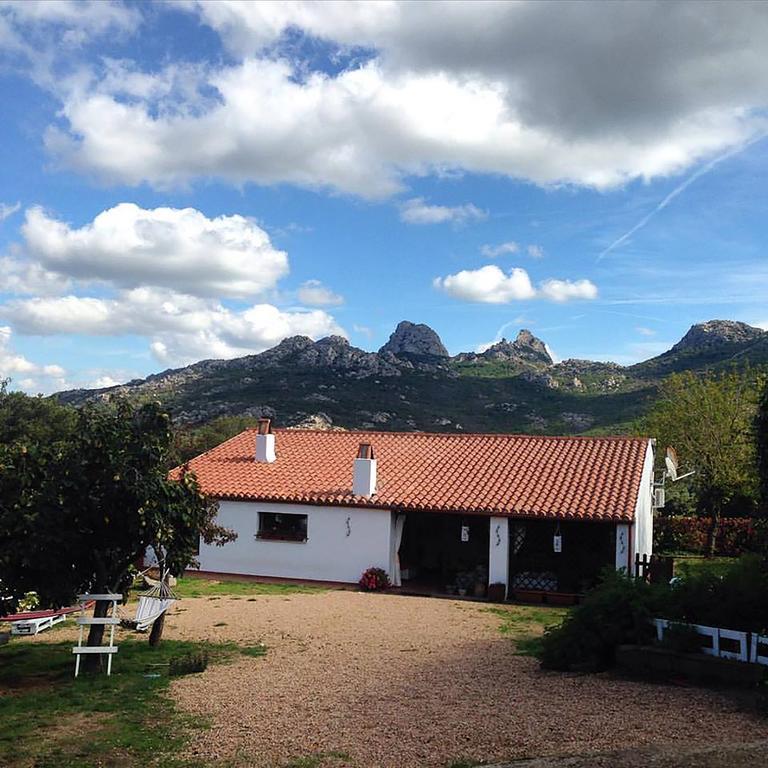 B&B La Tasgia Aggius Bagian luar foto