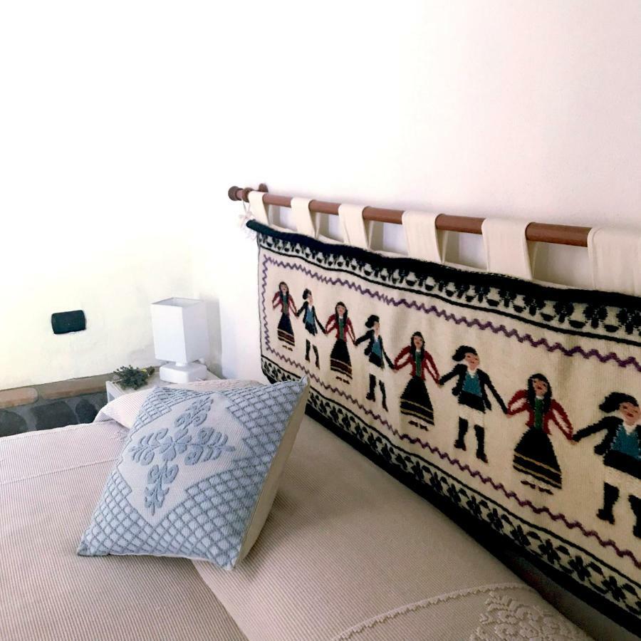 B&B La Tasgia Aggius Bagian luar foto