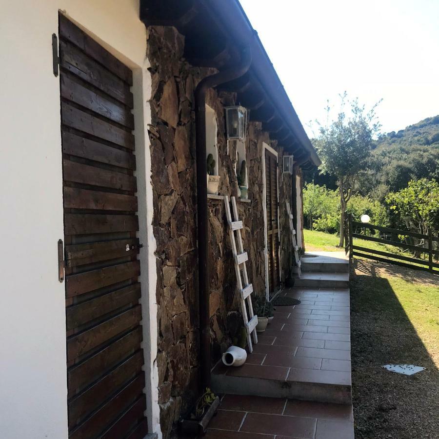 B&B La Tasgia Aggius Bagian luar foto